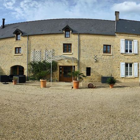 La Ferme Aux Chats Formigny Exterior foto