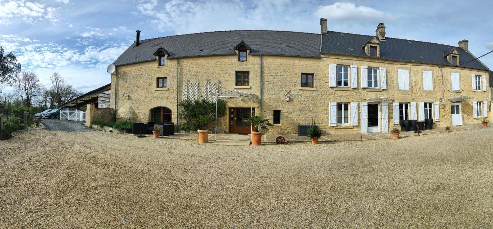 La Ferme Aux Chats Formigny Exterior foto